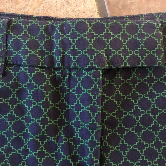 PATTERNED FORMAL SHORTS - Picture 3 of 4